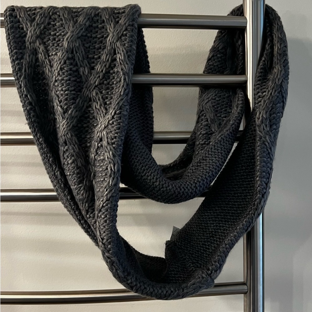 🍁Gray Infinity Scarf